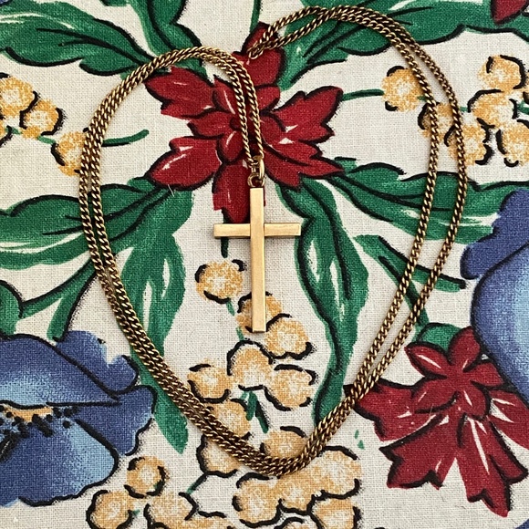 VTG I WEH I 14K Gold Filled Cross Necklace - Picture 1 of 16